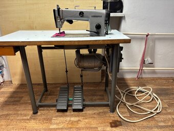 Šicí stroj Minerva - 2