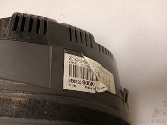 Budíky Audi A4 B7 2.0tfsi - 2