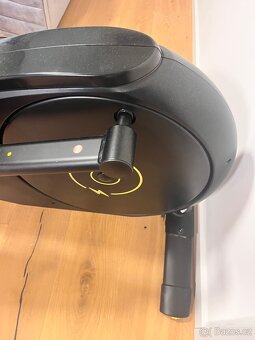 Eliptical, posilovací stroj - 2