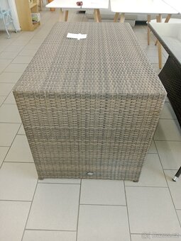 Zahradní stůl - 2