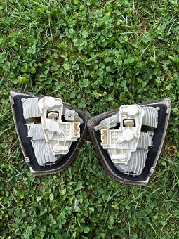 Zadní světla kufru BMW E90 - 2