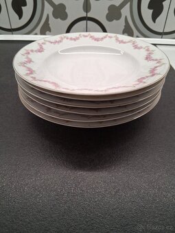 Sada talířů - 2