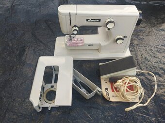 Šicí stroj Lada - 2