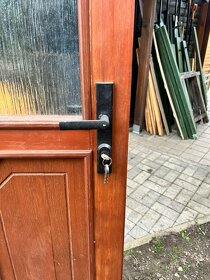 dřevěné vchodové dveře - 2