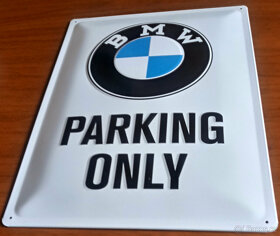 Plechová cedule: BMW Parking Only (bílá) - 30x20 cm - 2