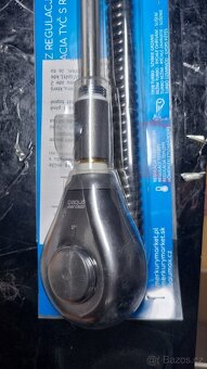 Topné těleso s regulací teploty 1200 W - 2