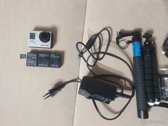 GoPro Hero 3+ a spousta příslušenství - 2