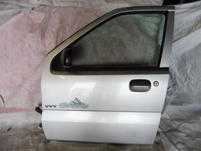 Prodám díly z nebourané SUZUKI IGNIS 4x4, rv: 2005 - 2