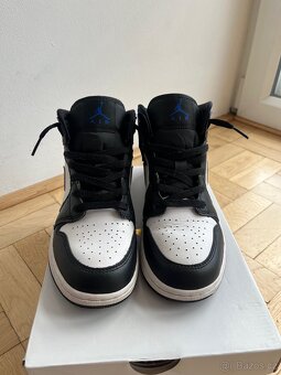 Air Jordan Tenisky Jordan 1 Mid White Black Royal - 2