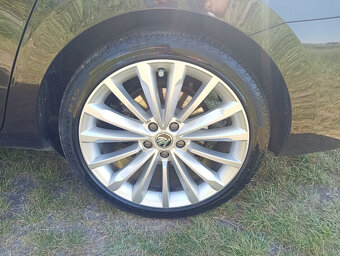 Originál alu kola TRINITY R19 škoda Superb III - 2