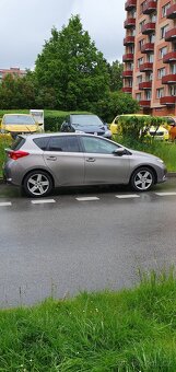 Toyota Auris - 2