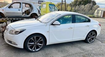 Opel Insignia 2.0T sedan náhradní díly - 2