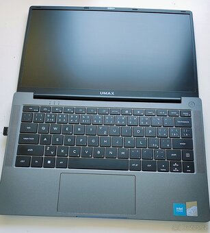 Umax VisionBook 14WN Plus - 2