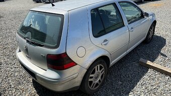 VW Golf 4 1,9 TDI 74 kW - 2