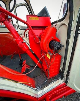 TraktorBagr Bělarus EO 2621 motor D65 M po kom. generálce - 2