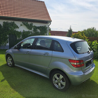 MERCEDES BENZ B180 1.7i - JEN 143tis km - 2