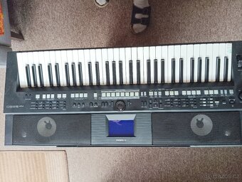 Yamaha PSR-S650 + Roland KC-80 - 2