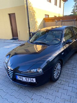 Alfa Romeo 147 - 2