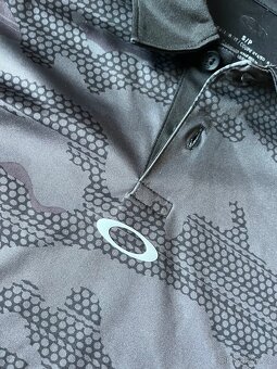 Černé polotričko Oakley S/M - 2