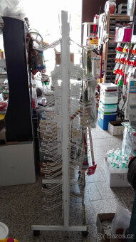 PRODÁM ZÁVĚSNÝ KOVOVÝ STOJAN - 2