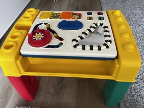 Hrací stoleček pro děti, motorický šnek Fisher Price - 2