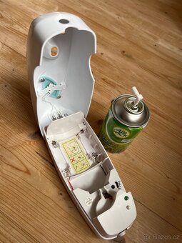 Osvěžovač vzduchu AirWick - 2