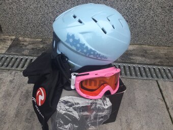 Rossi fun girl sjezdové boty EU 37; 235 mm + helma - 2
