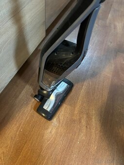 Rowenta ruční vysavač - 2