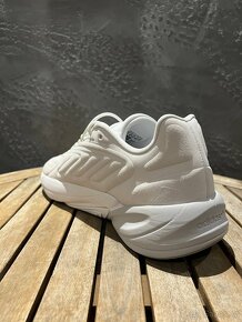 Adidas OZELIA - 2