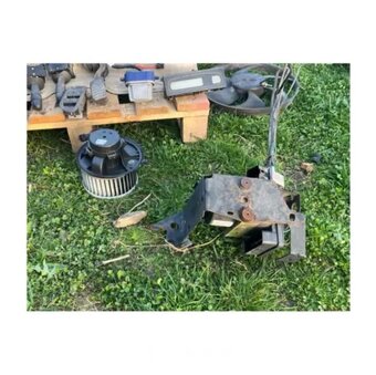 Renault Laguna 2 - náhradní díly - 2