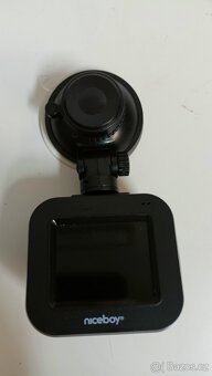 Kamera do auta niceboy Pilot Q2 - 2
