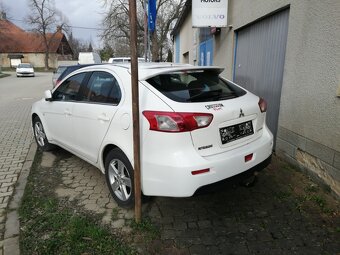 +Mitsubishi Lancer - 2