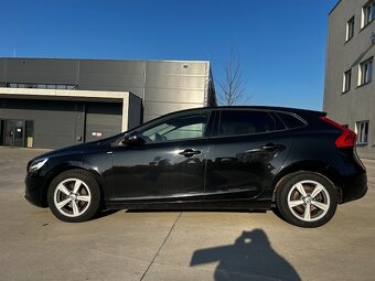 Volvo V40 D2 2.0, 2017, full LED, navi,ZÁRUKA - 2