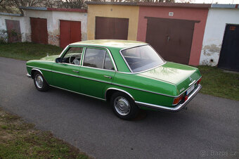 Mercedes W 115 - 2