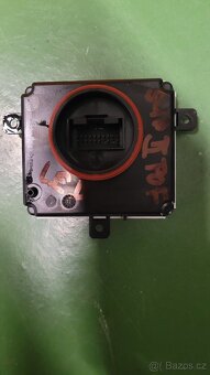 Š. Superb 2 poface jednotka LED 4G0907697F - 2