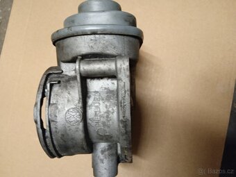 Škrtící klapka VW/Škoda 1.9 TDI 74 kW - 2
