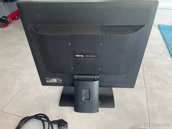 15” monitor, plně funkční, pošlu - 2