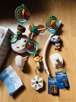 Dětský hrací kolotoč nad postýlku Tiny love - 2