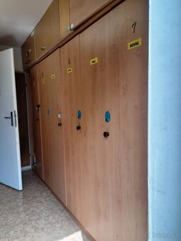 Sanitární / stavební / převlékací buňka - 2