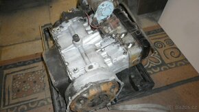 2x motor oba jdou protočit - 2