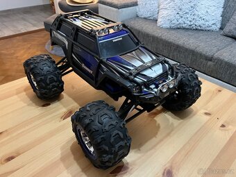 Traxxas Summit 1:8 Modrý TITAN 775 - 2