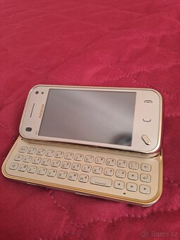 Nokia N97 gold - 2