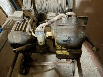 Stavební vrátek - 2