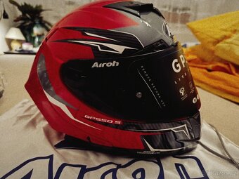 Airoh GP 550 S Venom - 2