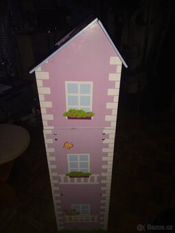 Domeček pro panenky - 2