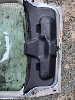 5. dveře Fiat Stilo - 2