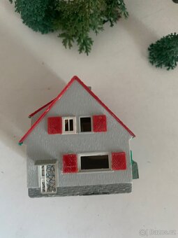 TT - rodinný domek + stromy - 2