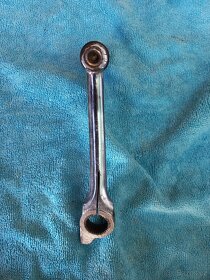 Startovací páka na Jawu - 2