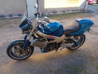 Honda vtr 1000 - 2