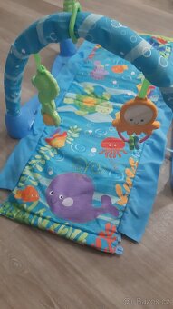 Interaktivní hrací deka Fisher Price - 2
